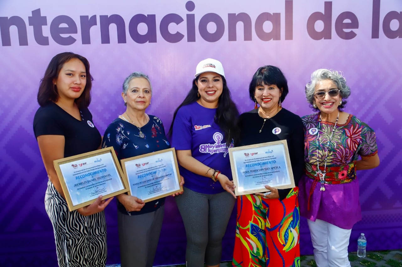 movimiento mujer corre trota o camina 3