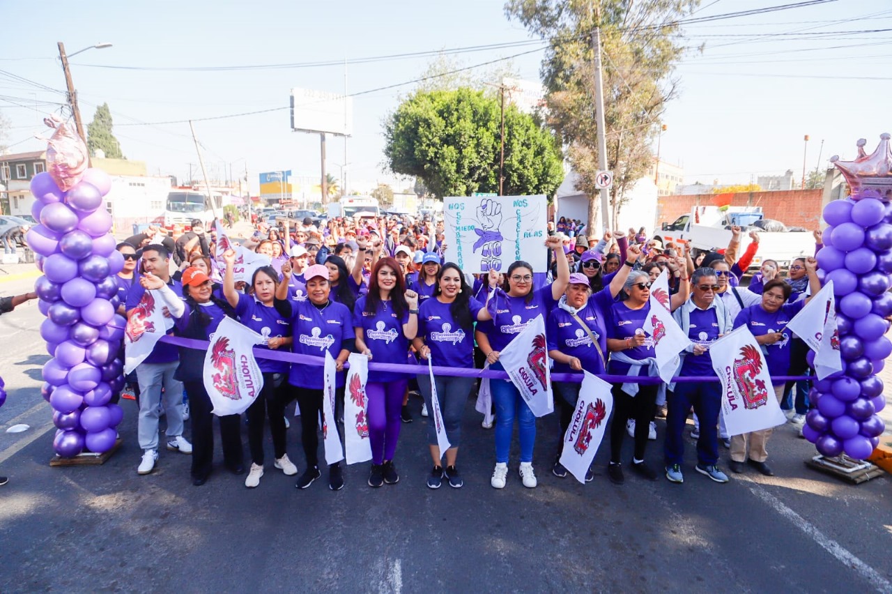 movimiento mujer corre trota o camina 5