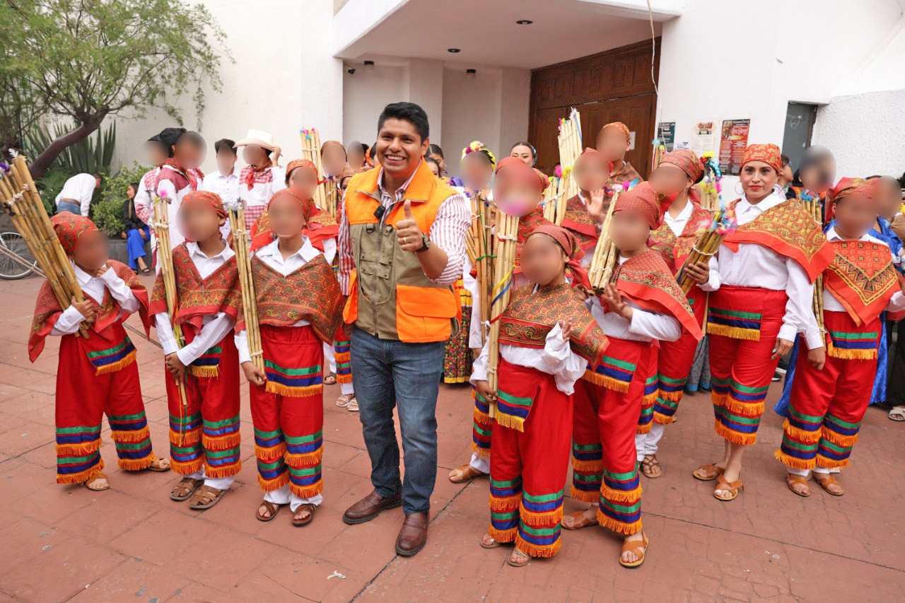 Encabeza Omar Muñoz junto a Tere Alfaro, gran celebración por el “Día de las Madres” 