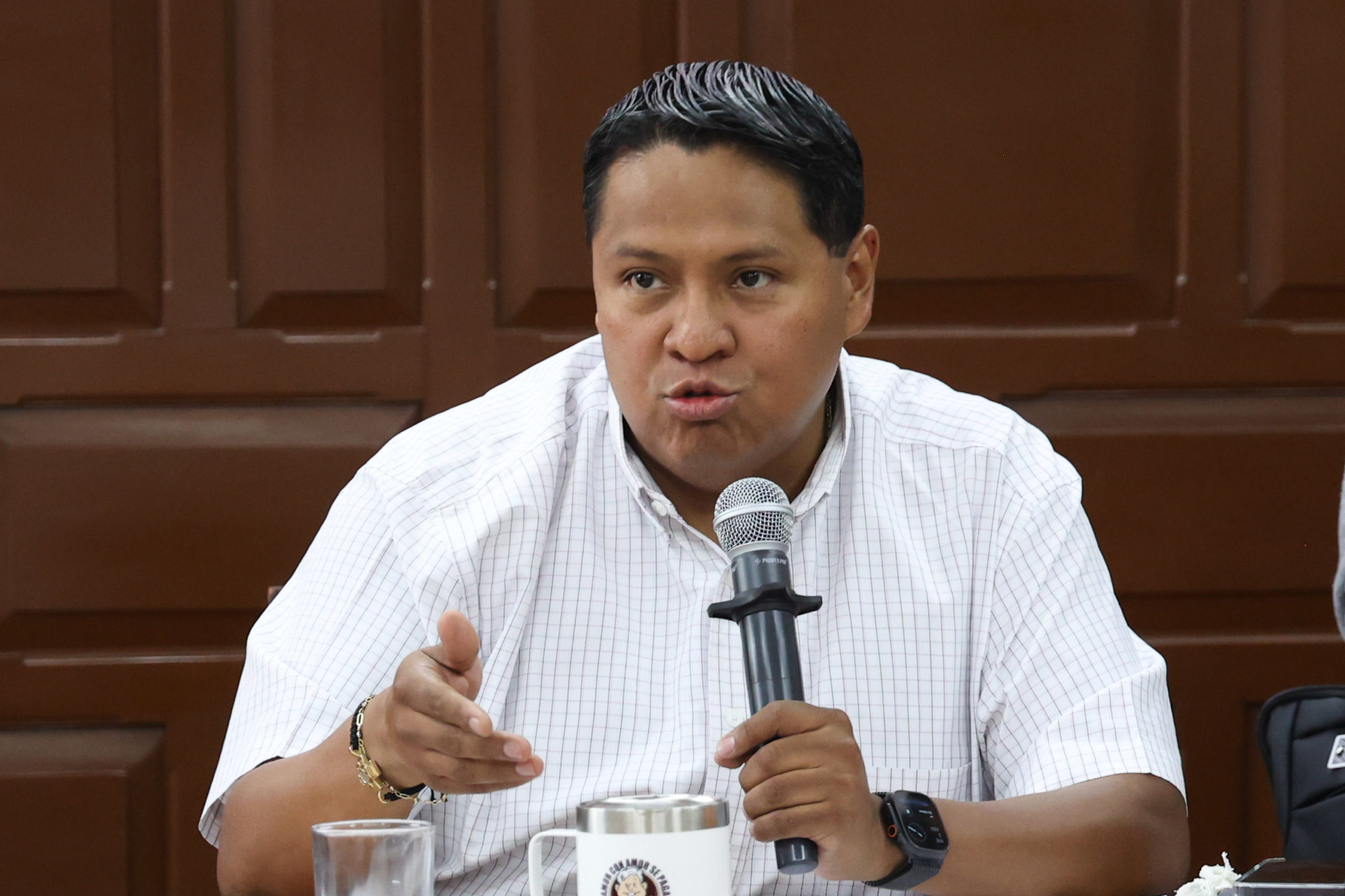 Regidor Leobardo Rodríguez denuncia amenazas de muerte por programa de parquímetros