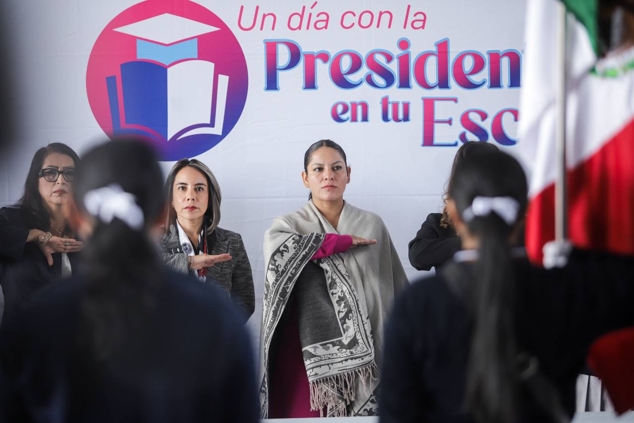 Fomenta Lupita Cuautle el rendimiento escolar con apoyos y talleres