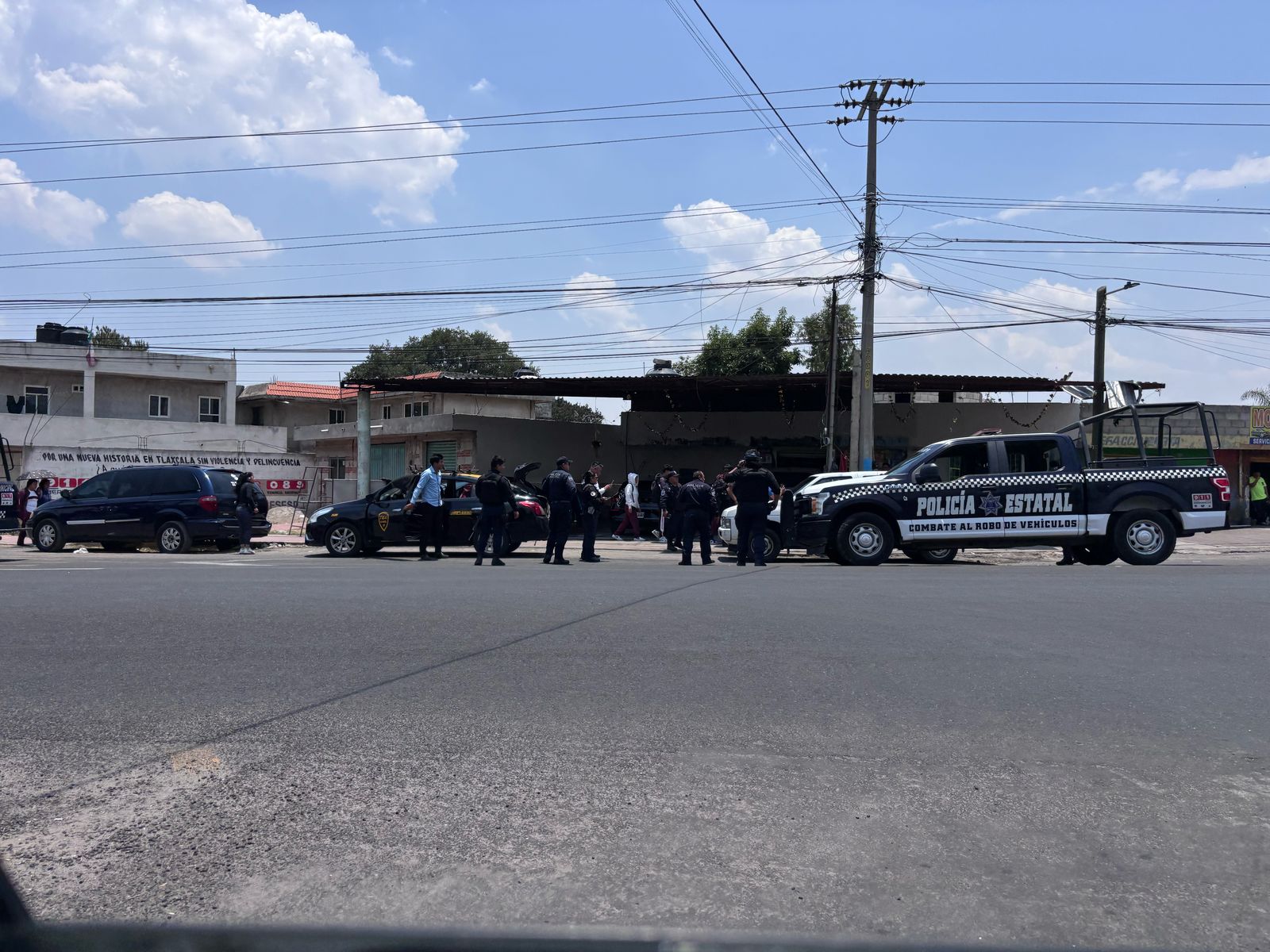 Recuperan camioneta robada en Chiautempan; detienen a presunto responsable en Tenancingo