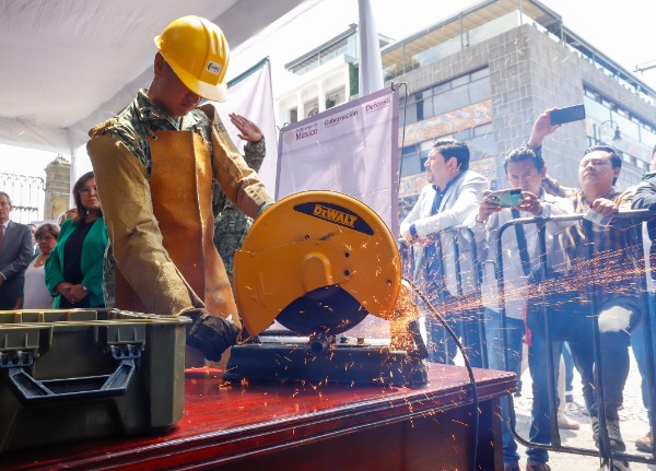 Intercambia armas y juguetes bélicos por dinero en Puebla