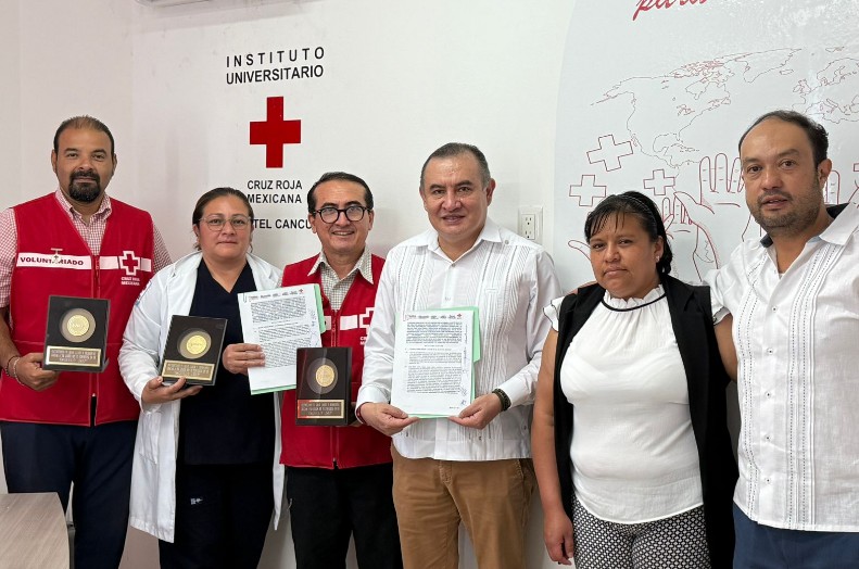 Firman convenio para que estudiantes de la USEP hagan su servicio social en Cancún