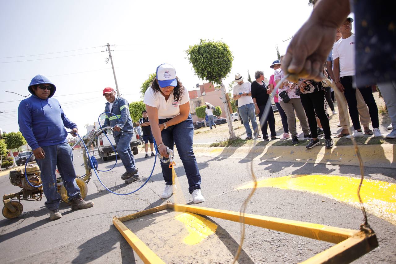 Promueve Lupita Cuautle entornos limpios y seguros en San Andrés Cholula