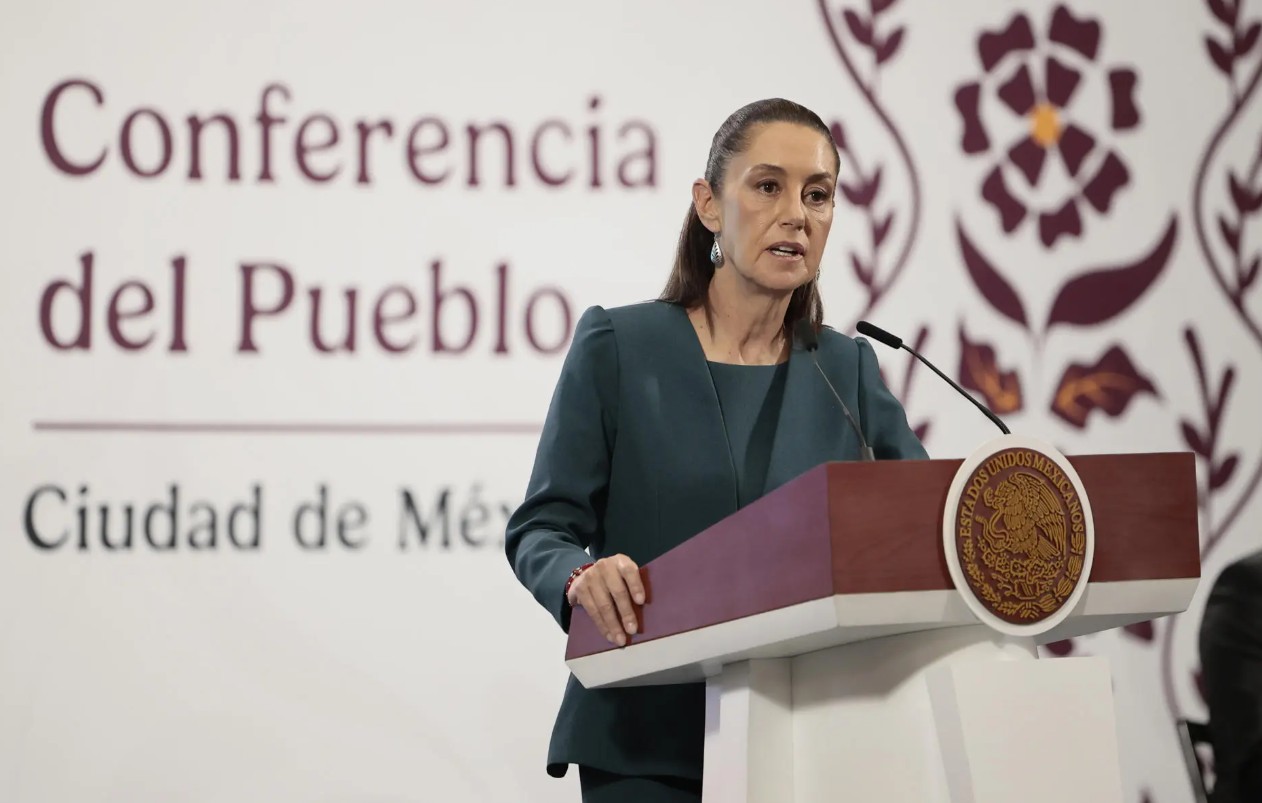  Sheinbaum recibe al embajador de EE.UU. y defiende remesas sin impuesto