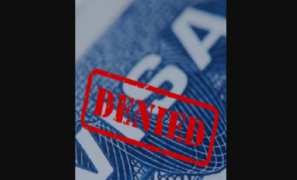 Embajada de EE.UU. advierte sobre acciones que cancelan la visa americana