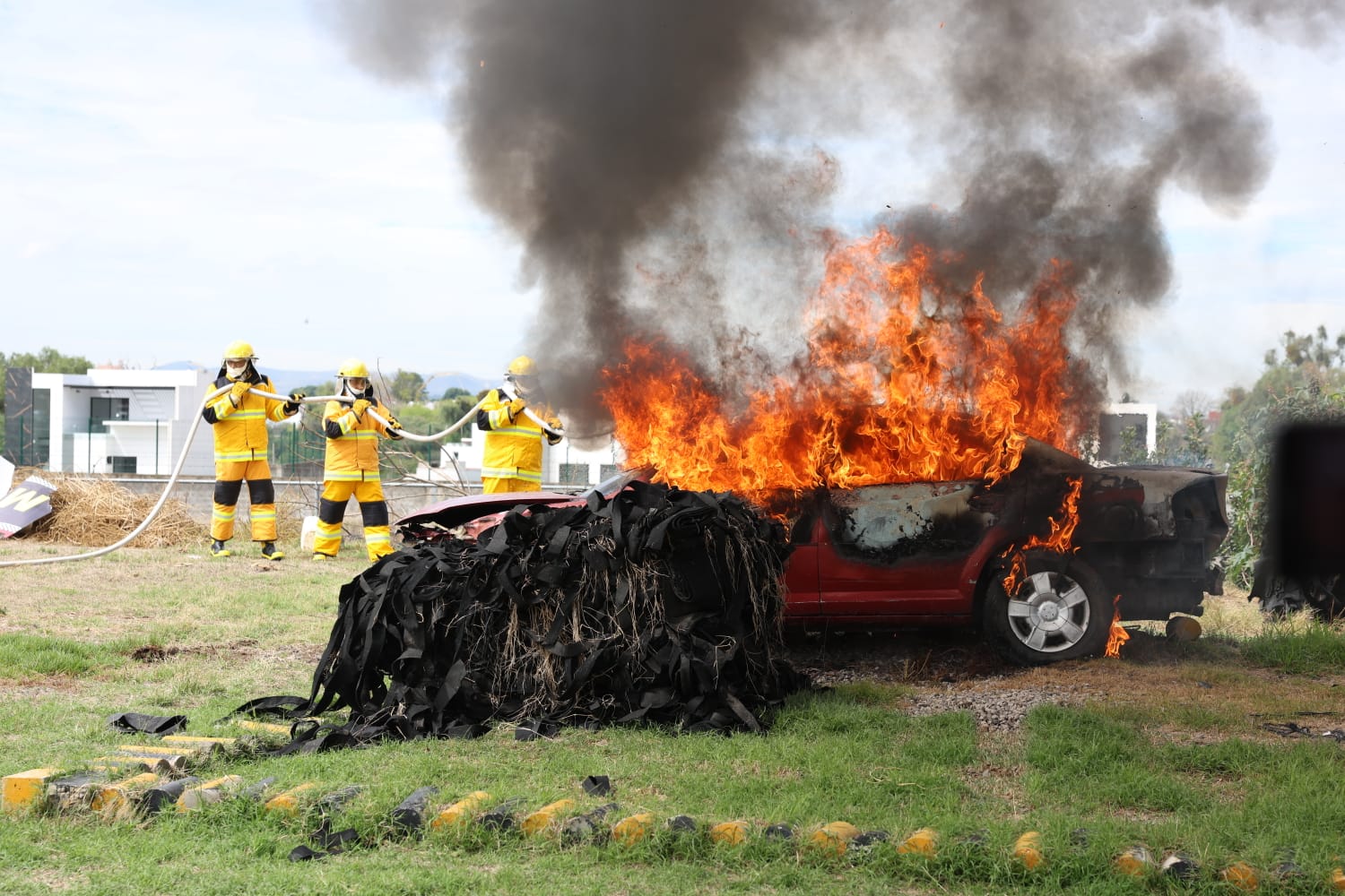 Histórico para Cuautlancingo adquisición de camión de bomberos: Omar Muñoz 