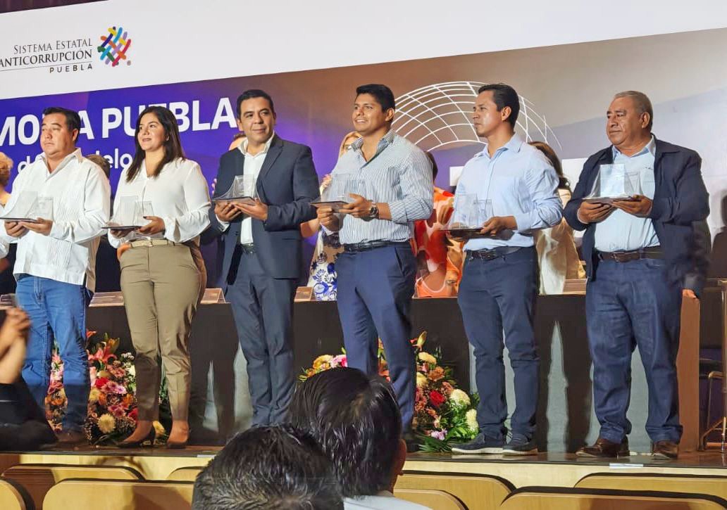 Acude Omar Muñoz a la presentación de la “Plataforma Digital Estatal, Revolución Digital por Amor a Puebla” 