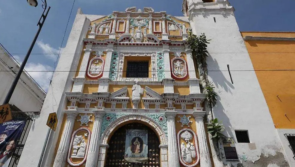 Roban arte sacro y objetos litúrgicos del siglo XVIII en templo de Puebla