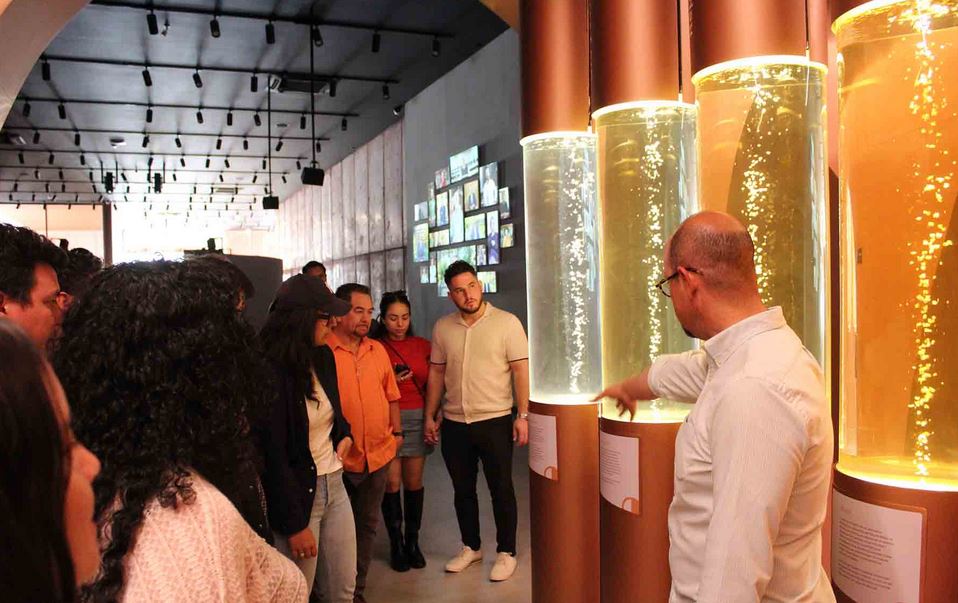 Estudiantes de posgrado de la UAG exploran el corazón del tequila en el Tequila Lab