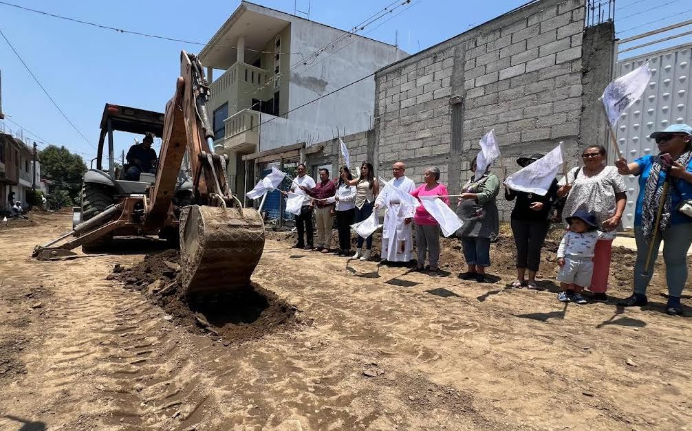 Obra con sentido social mejora vialidad en Metepec