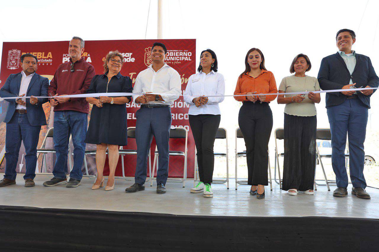 Inauguran carril de desaceleración en el Periférico Ecológico, beneficio para más de 30 mil habitantes