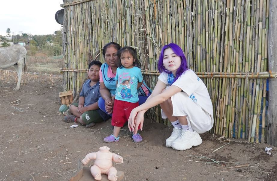 Chingu Amiga enfrenta críticas por evasión fiscal y polémicas sociales