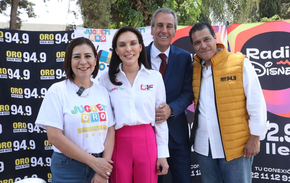 Celebran a la niñez poblana con juguetes y sonrisas