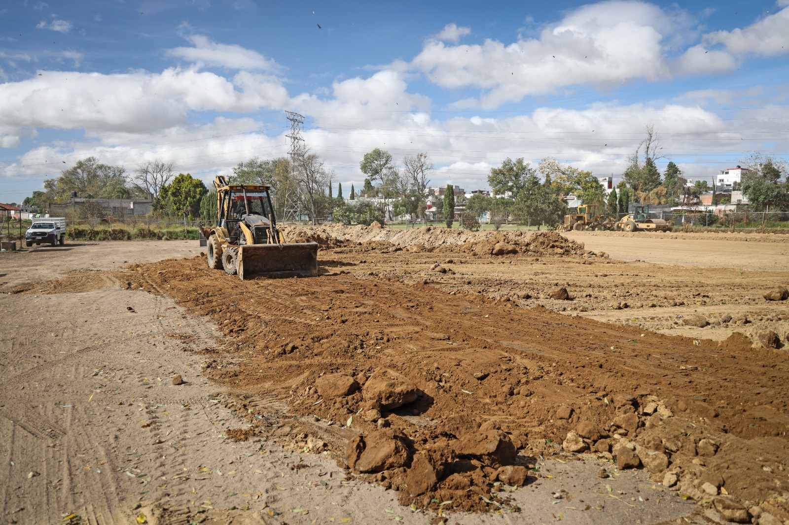 Omar Muñoz dignifica espacios deportivos de Cuautlancingo 