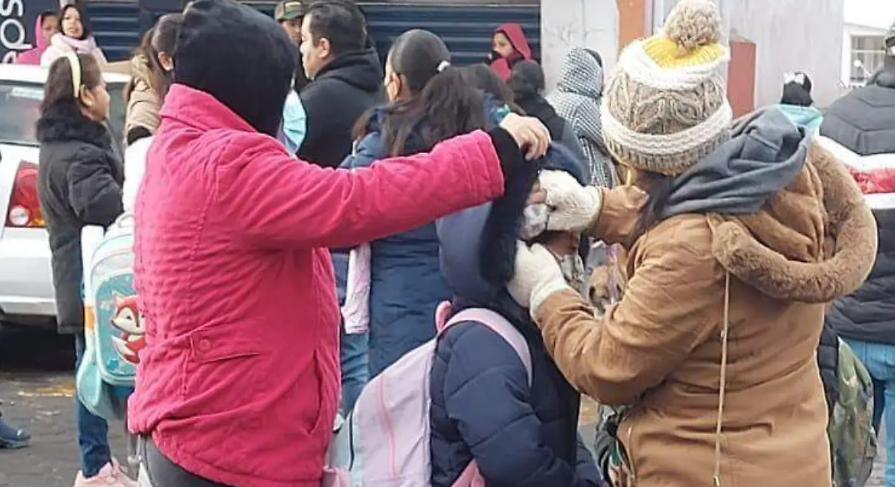 ¡Frío extremo en Tlaxcala! Retrasan clases en 17 municipios este lunes