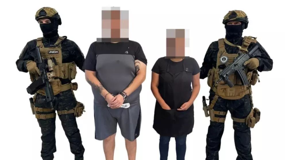 Detienen en Mazatlán a pareja presuntamente implicada en homicidio de Ex Rector en Tlaxcala