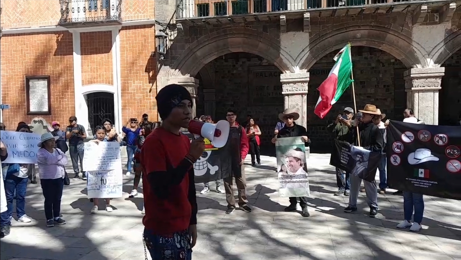 "¡Fuera Morena y el mal gobierno": Tlaxcaltecas se unen a marcha de Generación Z