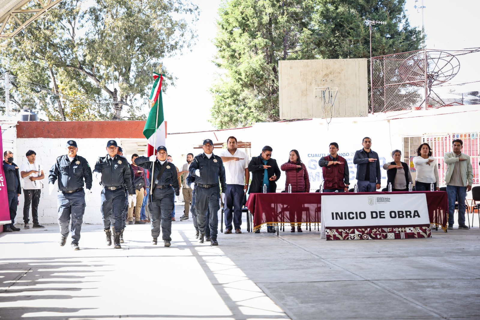 Omar Muñoz inicia obra de captadores pluviales en la Telesecundaria Francisco Alatorre  