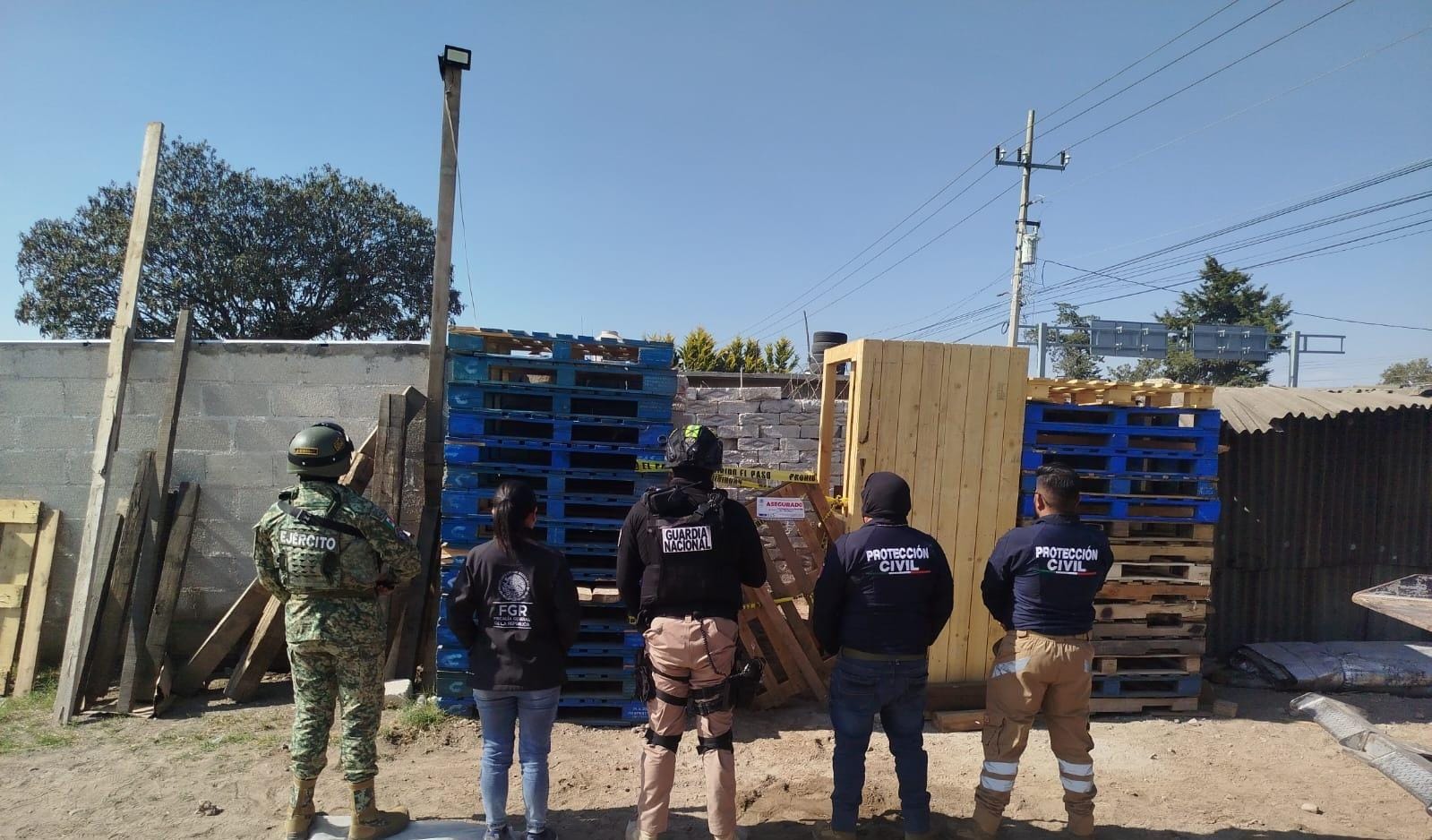 Golpe al huachicol en Huamantla; aseguran tambos y contenedores con combustible ilícito