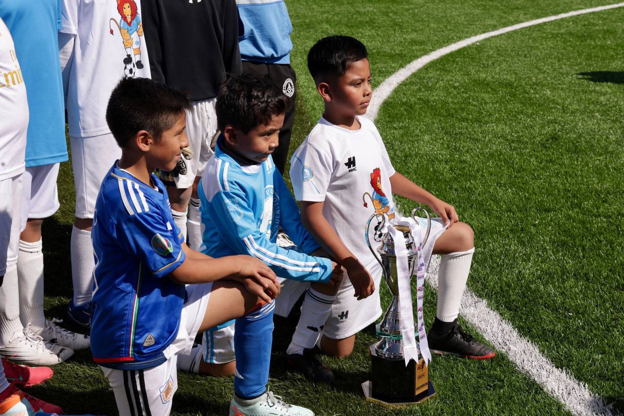 Reconoce Guadalupe Cuautle a ganadores del Torneo Infantil de Fútbol 7 Clausura 2025