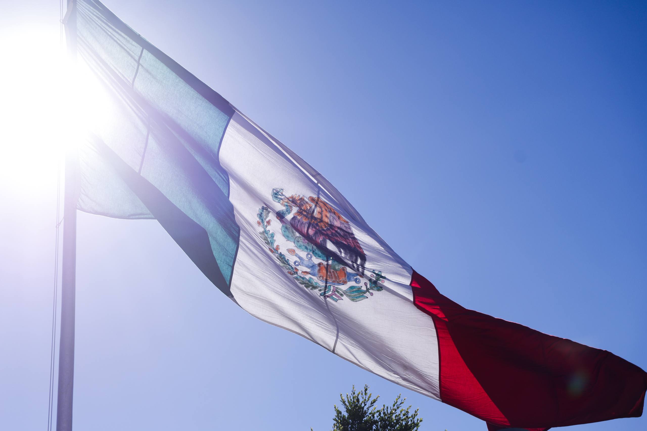 En ceremonia cívica Lupita Cuautle reafirma su compromiso con la paz y la seguridad del municipio