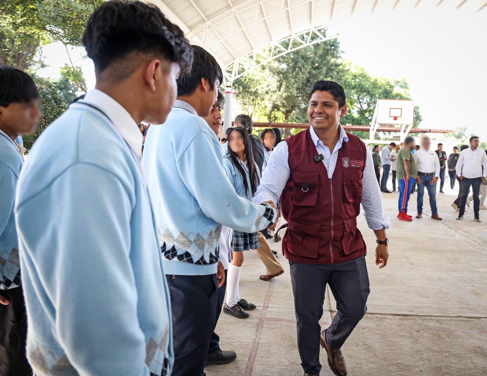 entregan arco techo bachillerato octavio paz 4