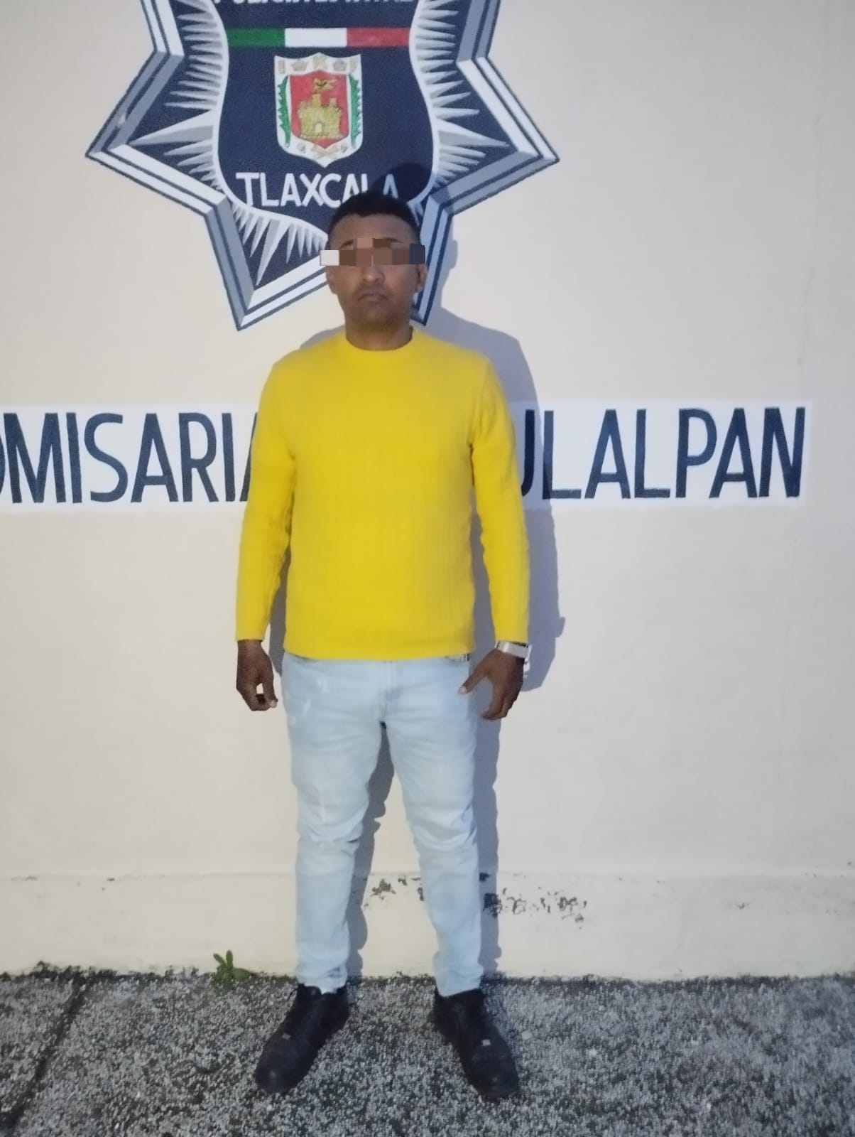 Detienen a Colombiano en Calpulalpan al manejar auto robado