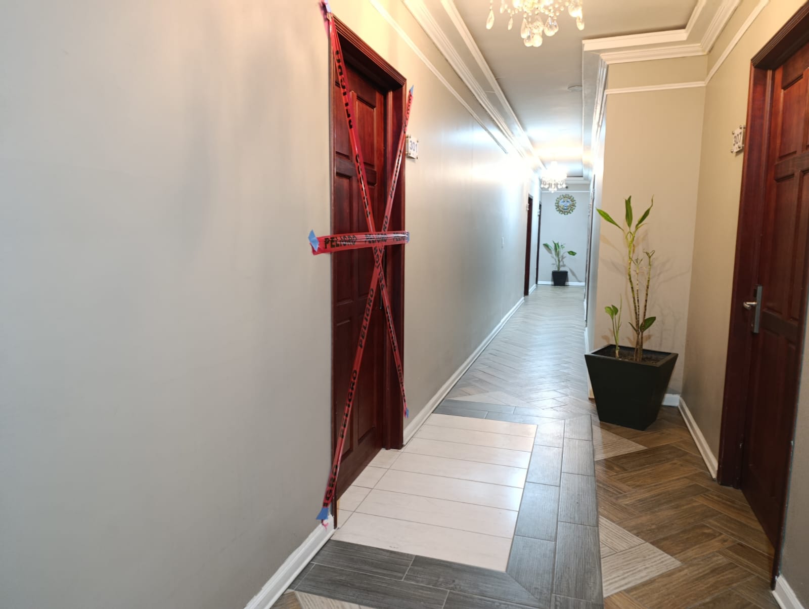 Pareja es hallada sin vida dentro de habitación en hotel de Tetlatlahuca