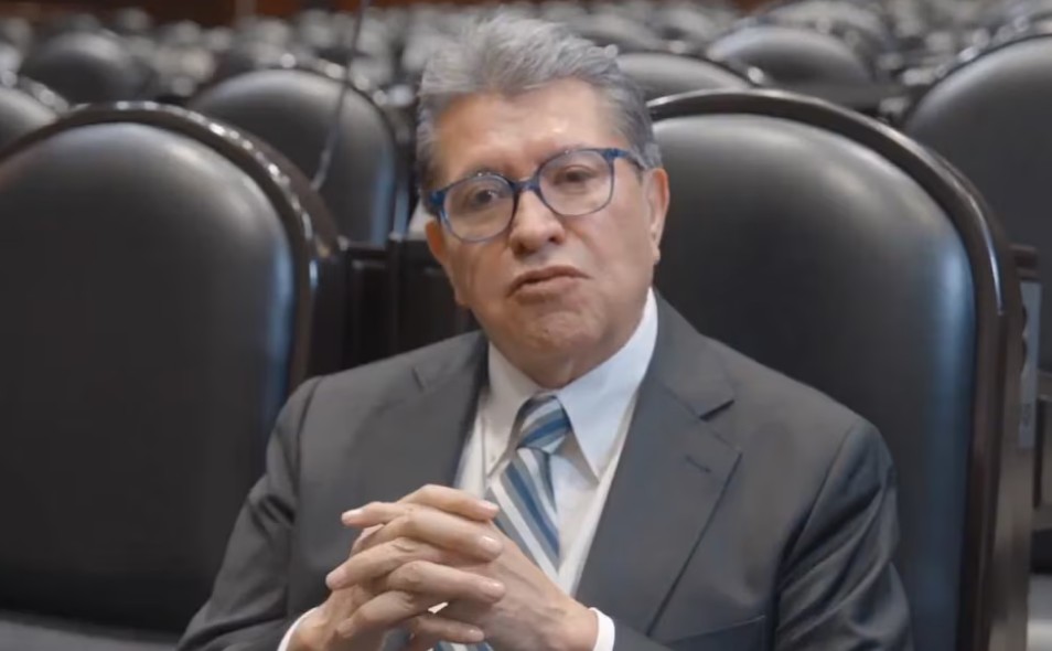 Monreal responde a críticas sobre Fonden