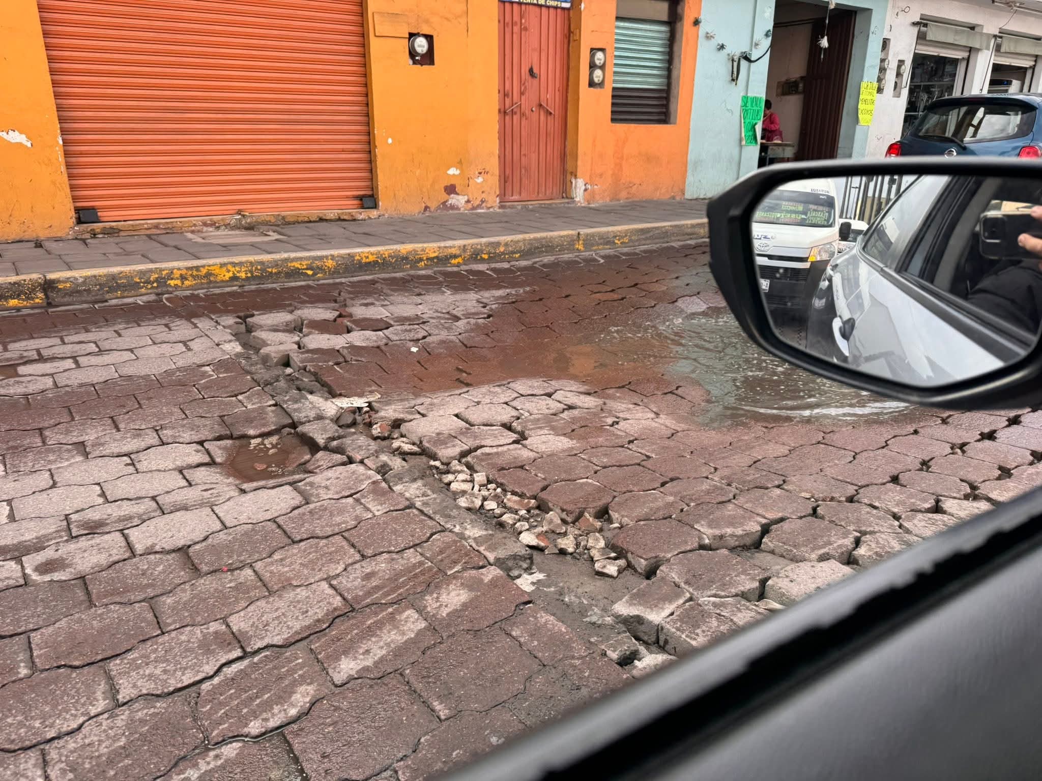 Por falta de obra pública, capitalinos reclaman a edil "todotibio"