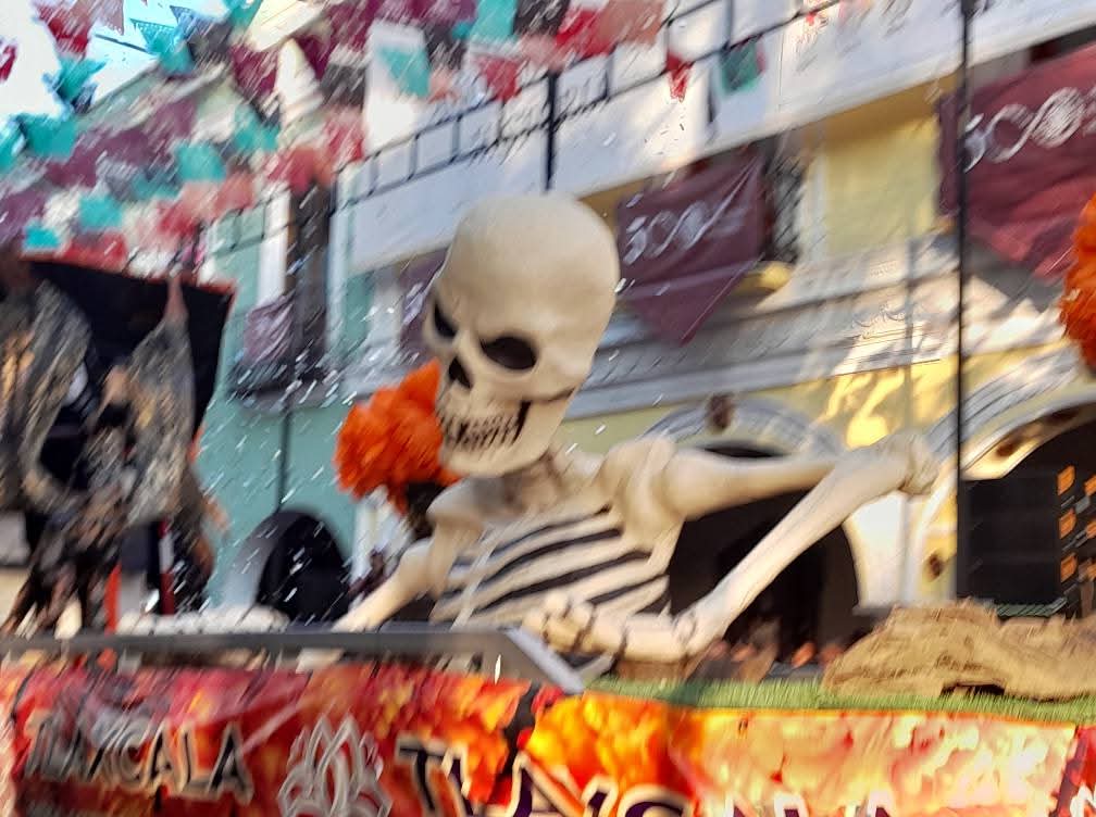 Acuden cientos a tradicional desfile de "La Feria de Ferias" Tlaxcala 2025