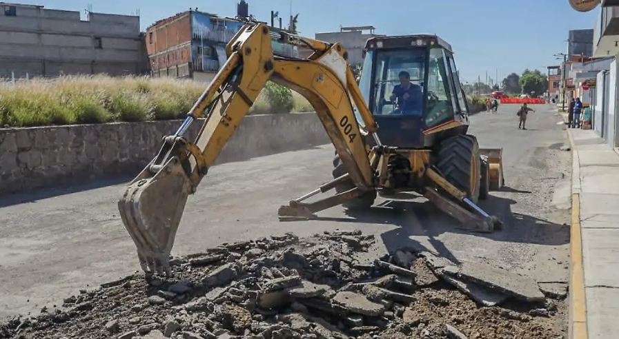 Chiautempan inicia rehabilitación de calle Ferrocarril Norte para mejorar vialidad
