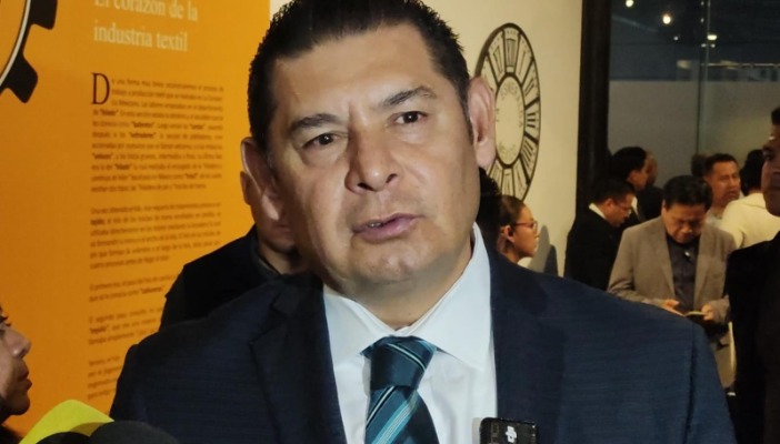 Armenta llama a ayuntamientos a unir esfuerzos para combatir la pobreza