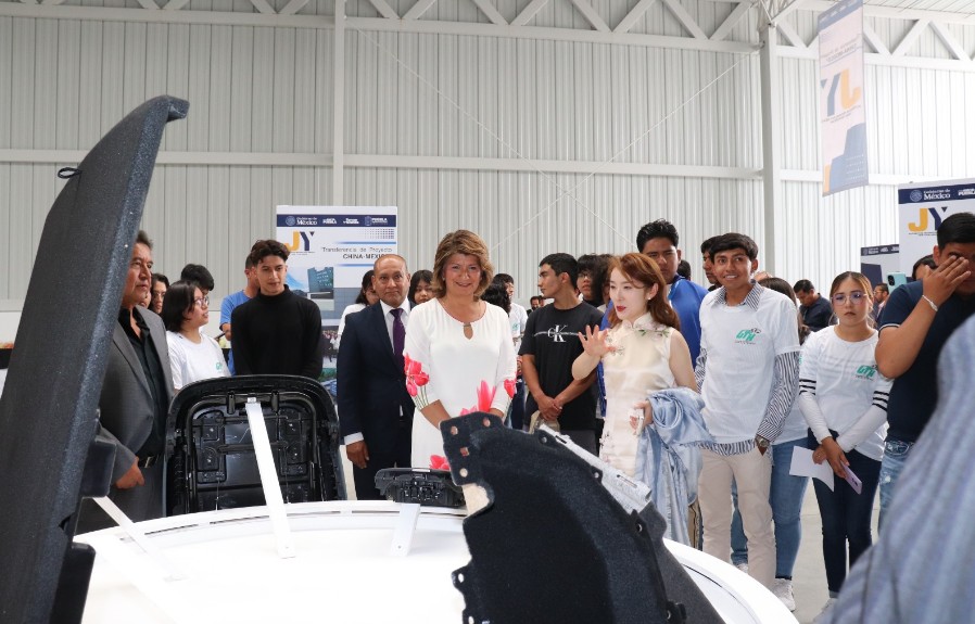 Convenio entre UTH y JY Automotive México