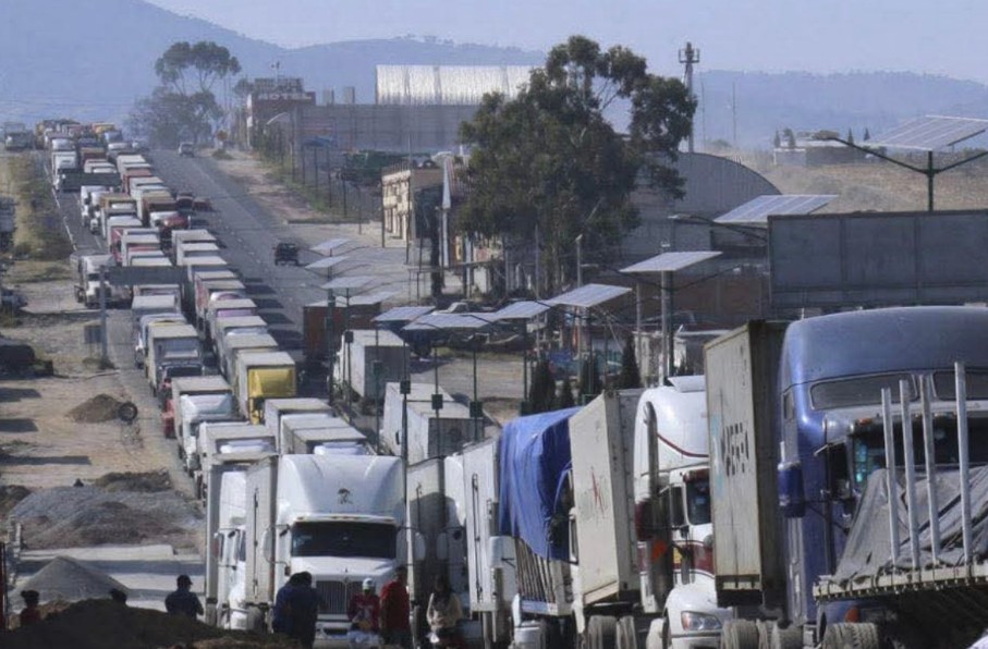 Bloqueo en la autopista Arco Norte