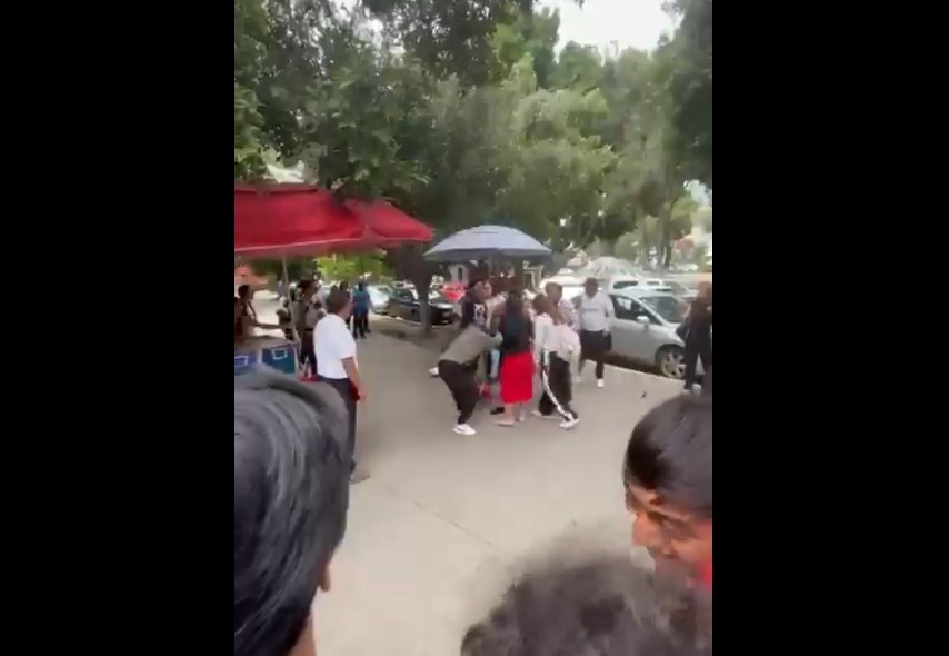 Riña afuera del CENHCH