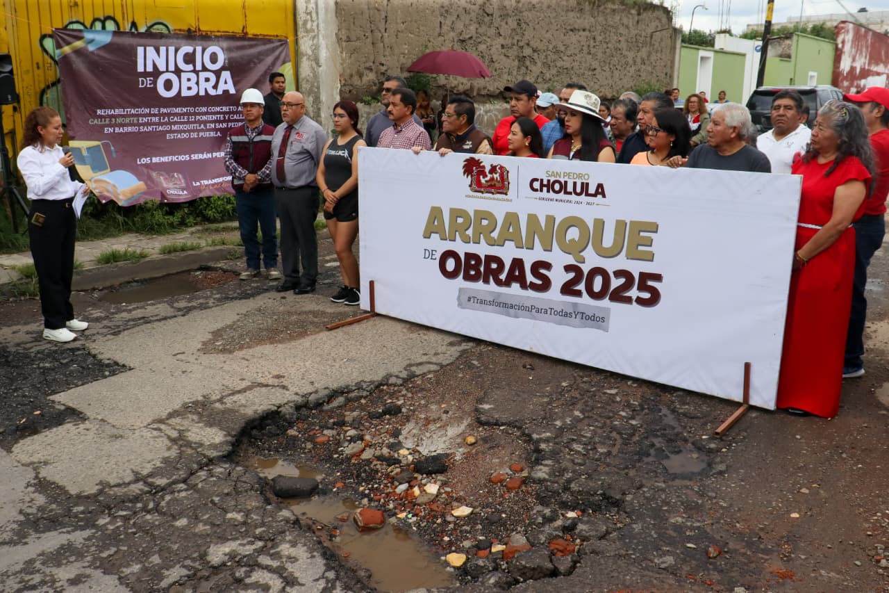 Continúa Gobierno de Tonantzin Fernández rehabilitando calles de San Pedro Cholula