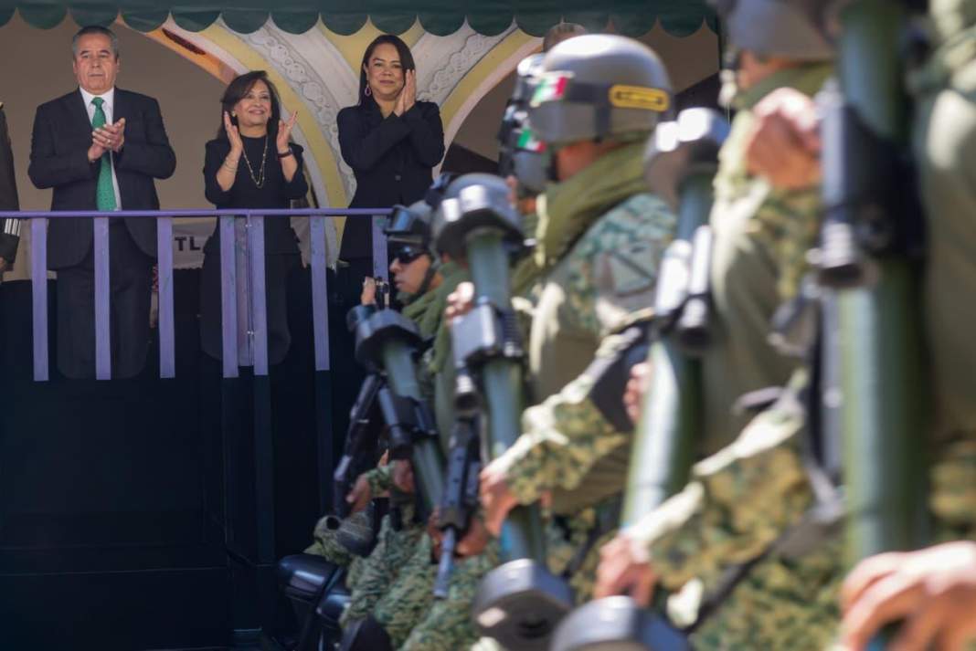 Tlaxcala honra la Independencia con desfile cívico-militar histórico