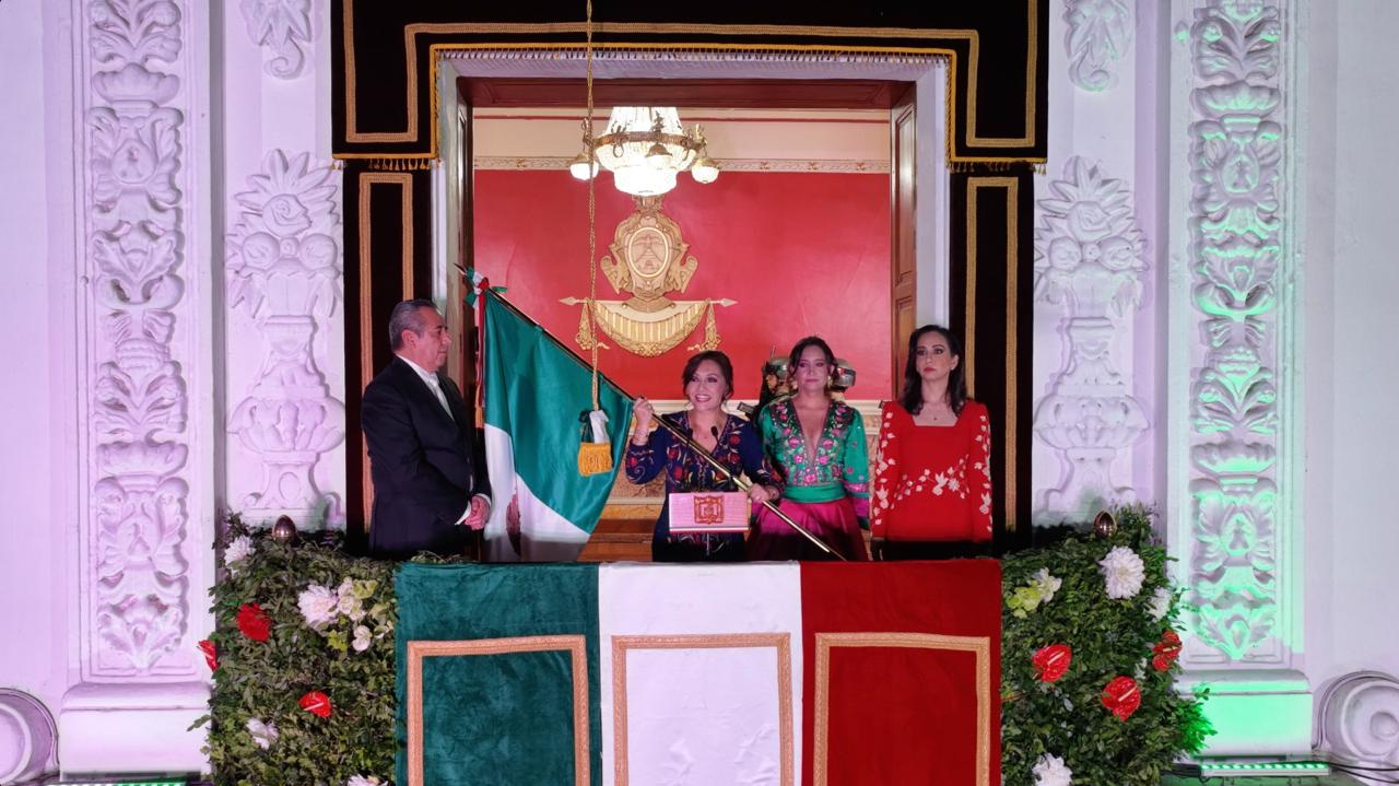 Lorena Cuéllar enciende el orgullo en Tlaxcala con el Grito de Independencia