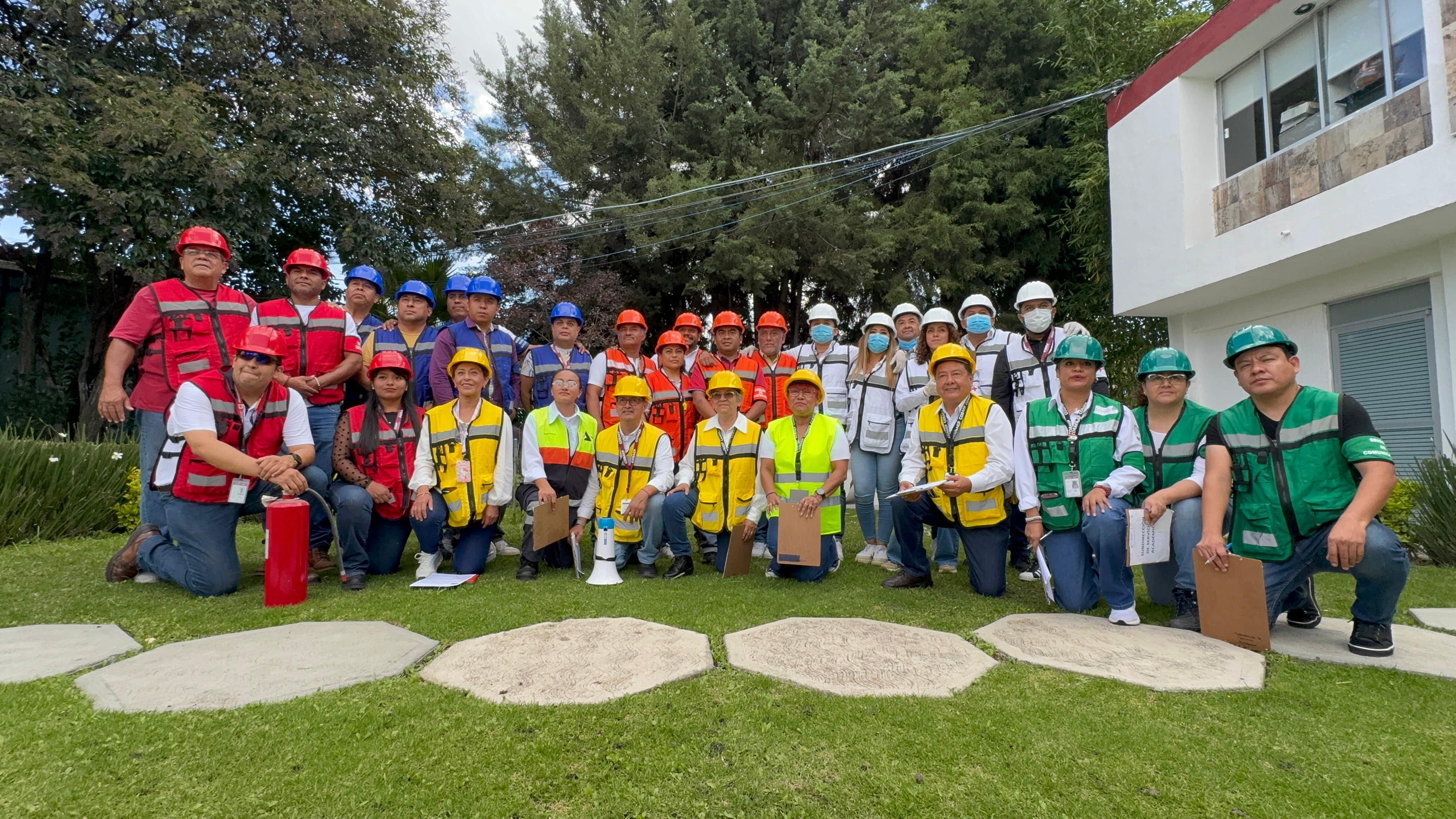 Participan 26 mil alumnos del COBAEP en Simulacro Nacional 2025