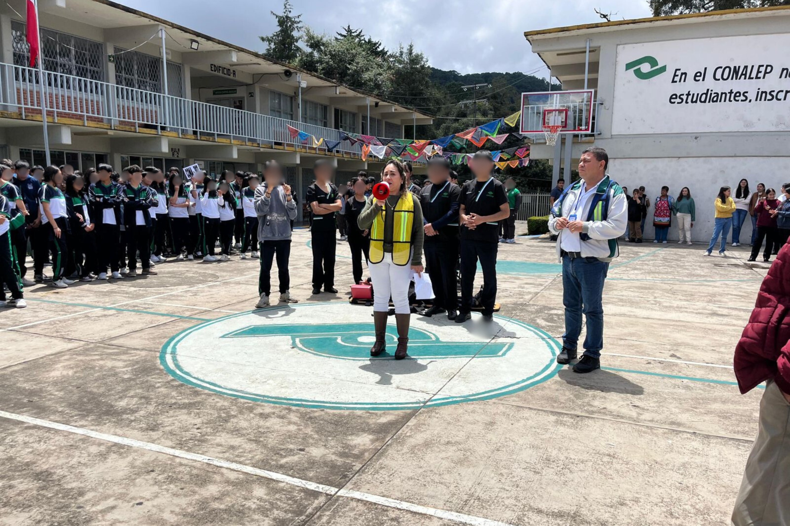 Conalep Puebla refuerza cultura de protección civil con simulacro 2025