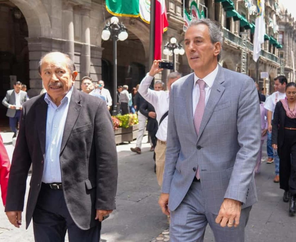 Puebla fortalece protocolos de emergencia en simulacro sísmico; actuación del edil causa comentarios