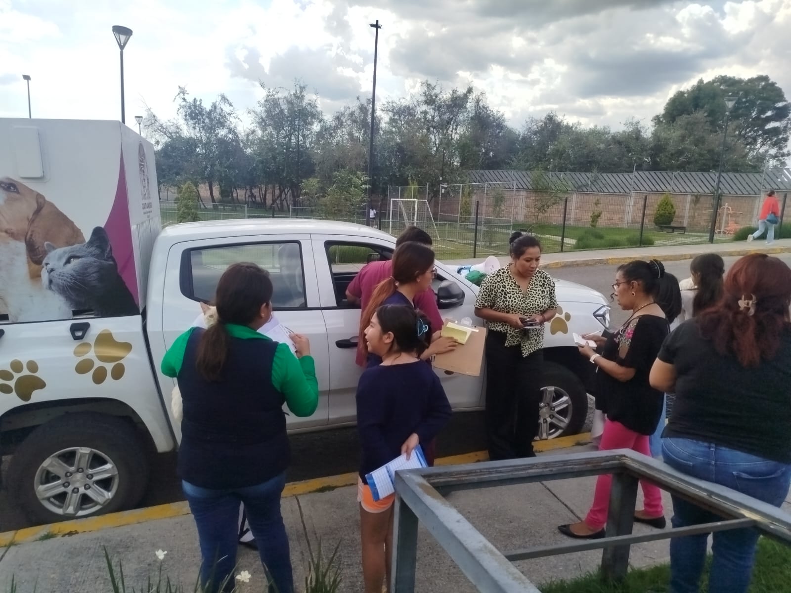 Con éxito jornada de vacunación para perros y gatos en Cuautlancingo