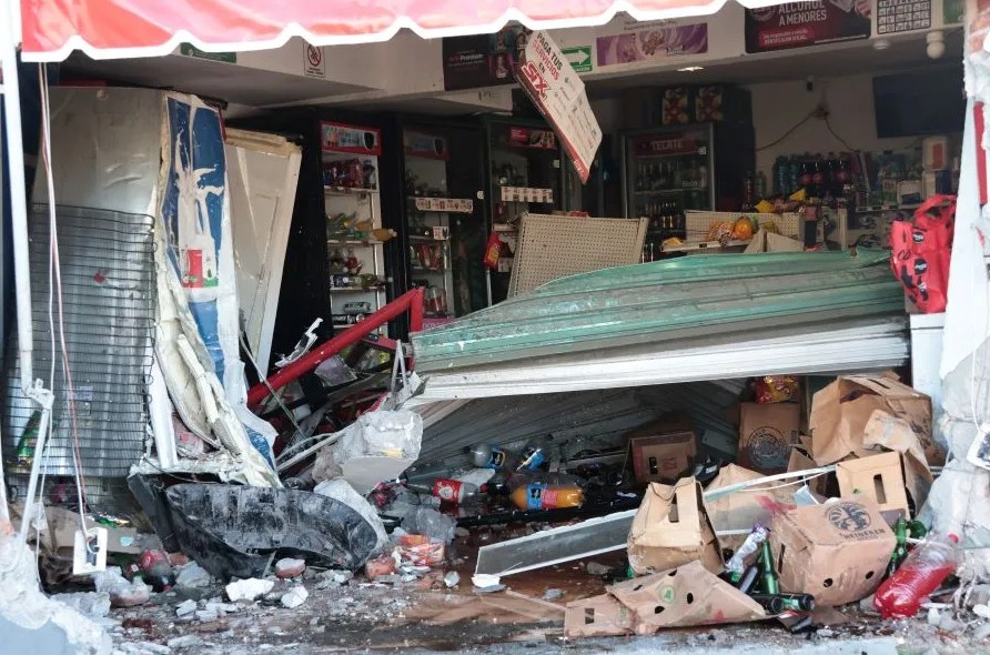 Aparatoso accidente en la madrugada