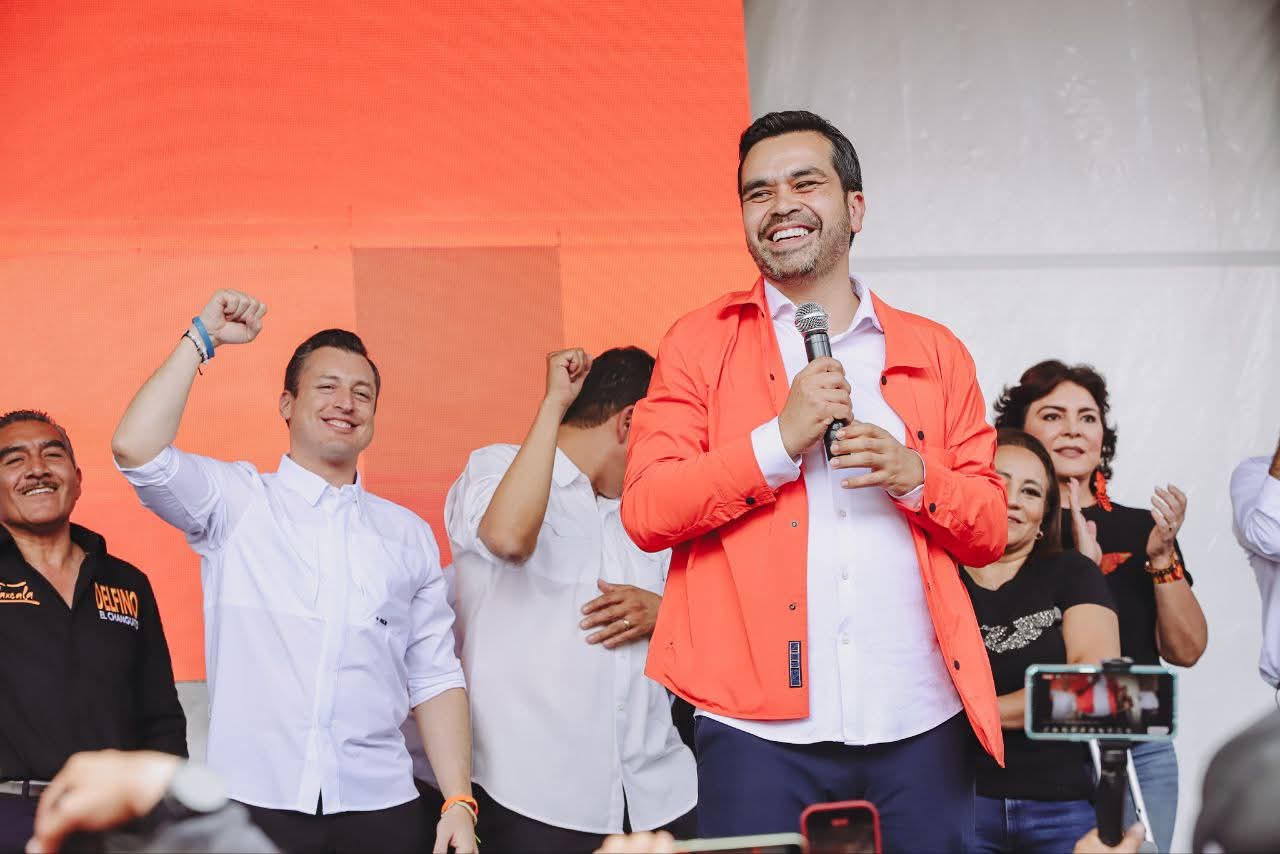 Cuestiona Jorge Maynez a Gobernadora de Tlaxcala por millonarias camionetas blindadas