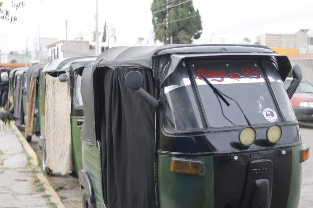 Tlaxcala avanza en la eliminación de mototaxis y formaliza concesiones