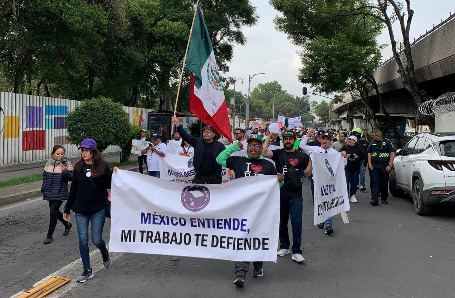 Trabajadores del Poder Judicial en Tlaxcala rechazan despidos en SCJN
