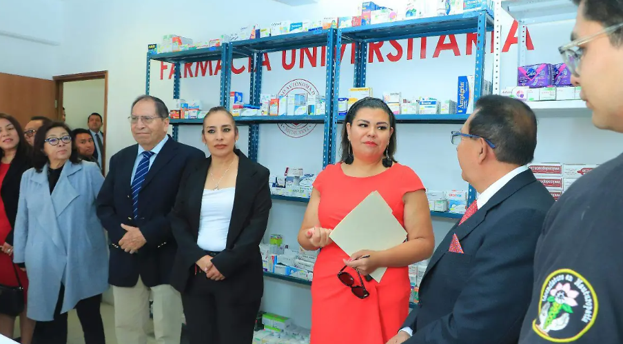 UATx abre Farmacia Universitaria y celebra 19 años del Comedor Estudiantil